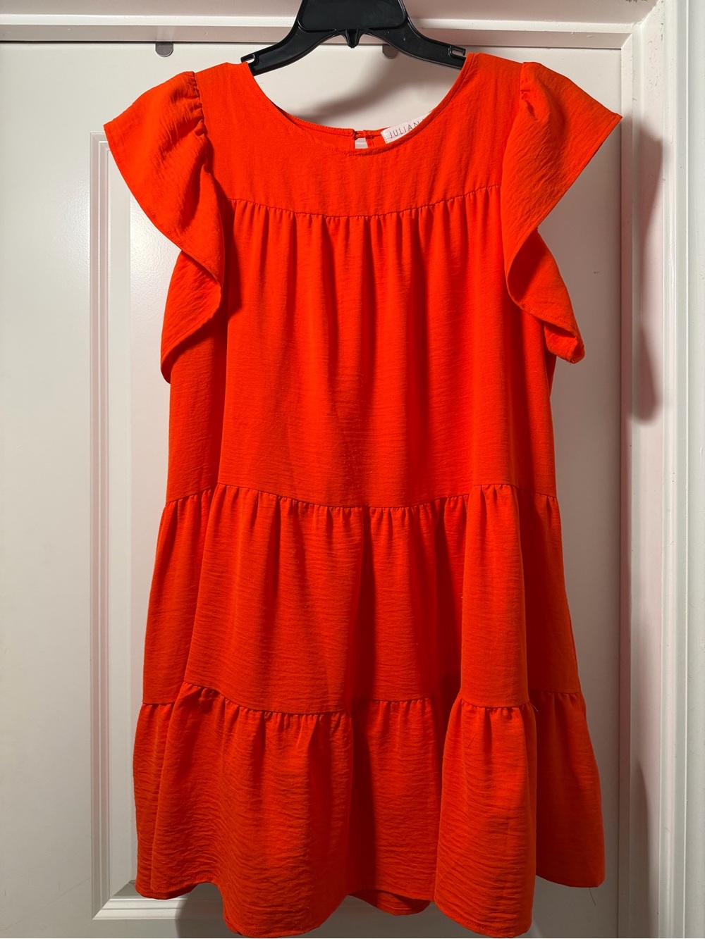 Julianna’s Womens Orange Tiered Ruffle Sleeve Dress size lg.